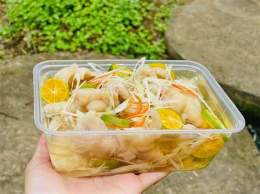 ảnh chụp màn hình chân gà ngâm đá