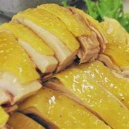 bà đẻ ăn da gà có sao không