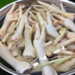 cách luộc chân gà đã rút xương