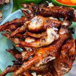 chân gà nướng ngõ gạch cây đa