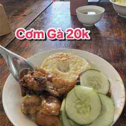 cơm gà tường đà lạt