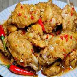 đùi gà kho gừng đậm đà