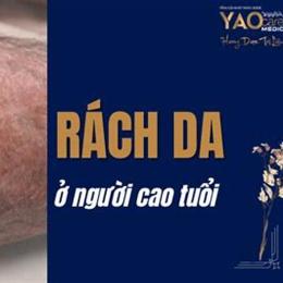 gà bị rách da đầu