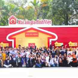 gia đình gặp mặt dạm ngõ việt nam