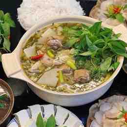 lẩu gà lá é đống đa