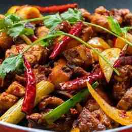 lẩu khô gà cay đà lạt