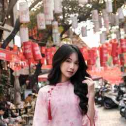 lệ quyên quán gấm đầu làng