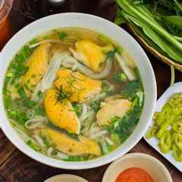 phở gà trống thiến đà lạt