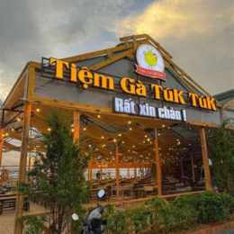 quán gà tuk tuk đà lạt