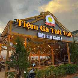 tiệm gà tuk tuk 45 trần khánh dư đà lạt