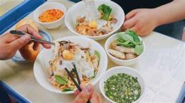 tính năng nổi bật bánh ướt lòng gà trứng non đà lạt