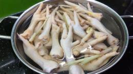 tính năng nổi bật cách luộc chân gà đã rút xương