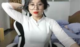 tính năng nổi bật clip sex anna gấu thủ dâm cùng chiếc áo dài
